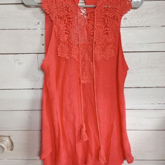 Jella C Coral Lace Sleeveless Top Small Boho Keyhole Back V-Neck Coastal Beachy - Picture 7 of 12
